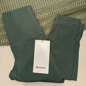 Grey eucalyptus ribbed aligns